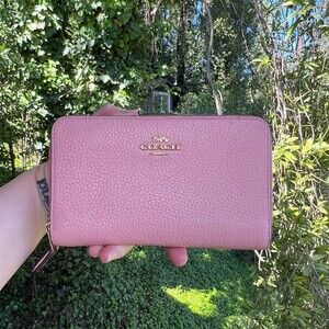 COACH Medium PINK Pebble Leather ID Zip Wallet with Gold Hardware AUTHENTIC